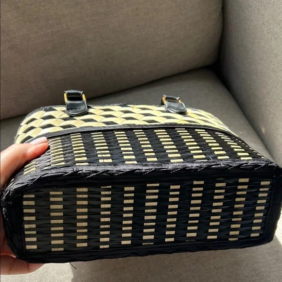 Woven Black & Cream Tote Bag - Designer Style - Picture 6 of 7